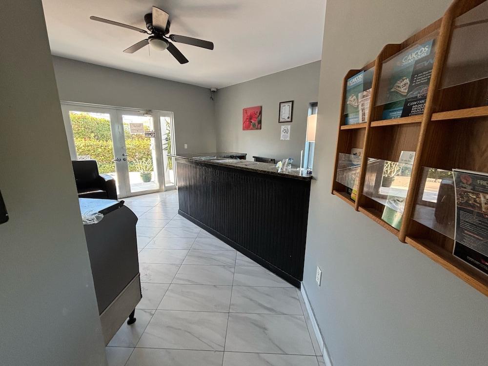 Grace Bay Suites — 3