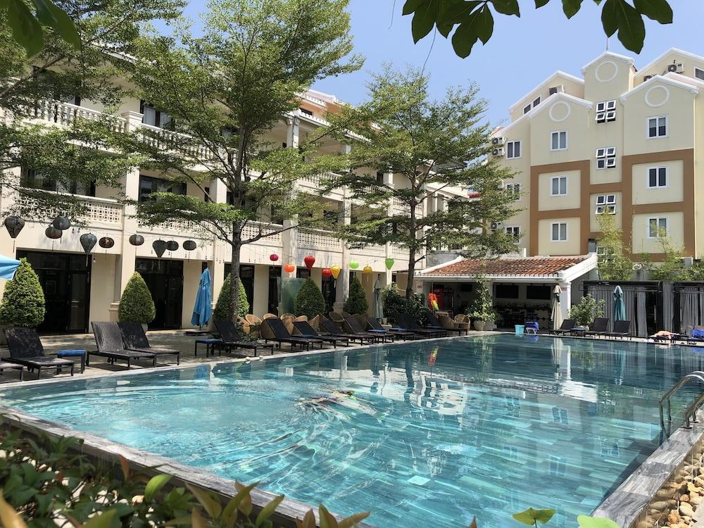 Thanh Binh Riverside Hotel — 4