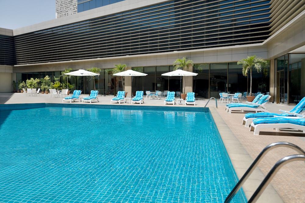 Movenpick Karachi Hotel 980665 — 2