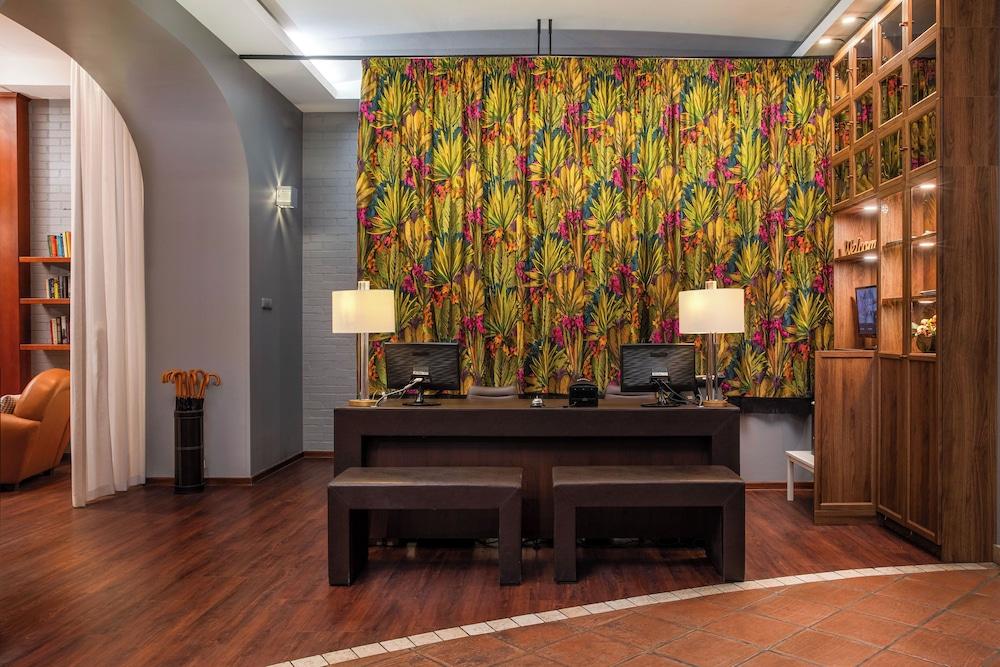 Mamaison Residence Izabella Budapest — 3