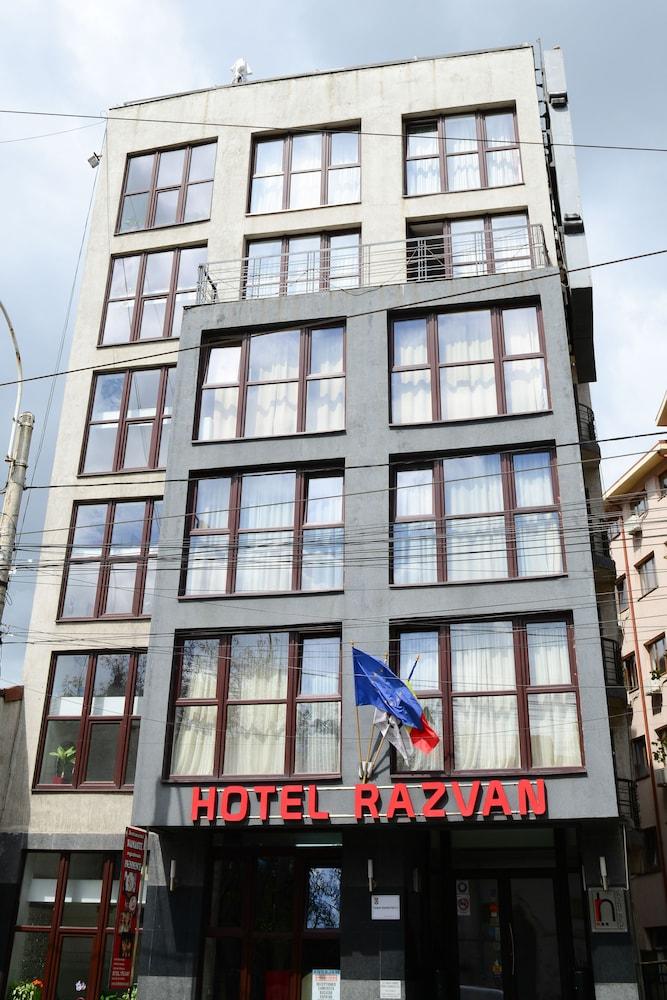 RAZVAN HOTEL — 4