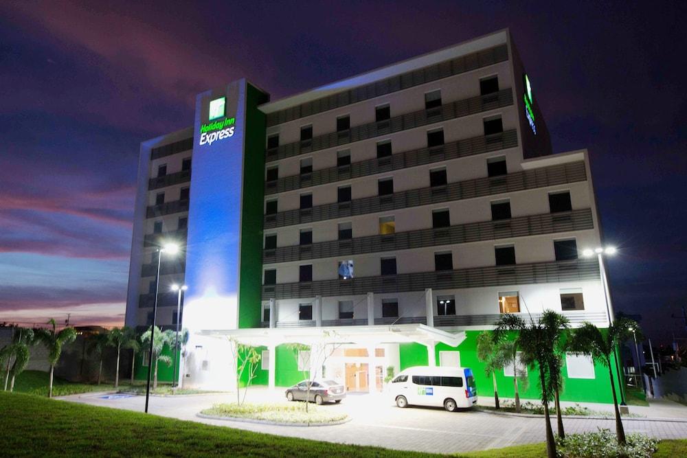 Holiday Inn Express Managua — 2
