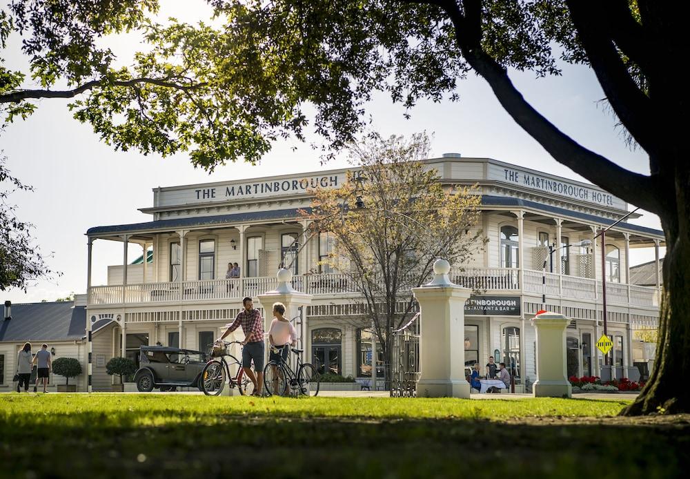 THE MARTINBOROUGH HOTEL 89089 — 6