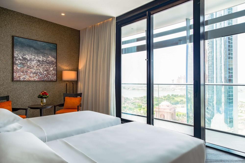 Grand Hyatt Abu Dhabi Hotel and Residences Emirates Pearl — 4
