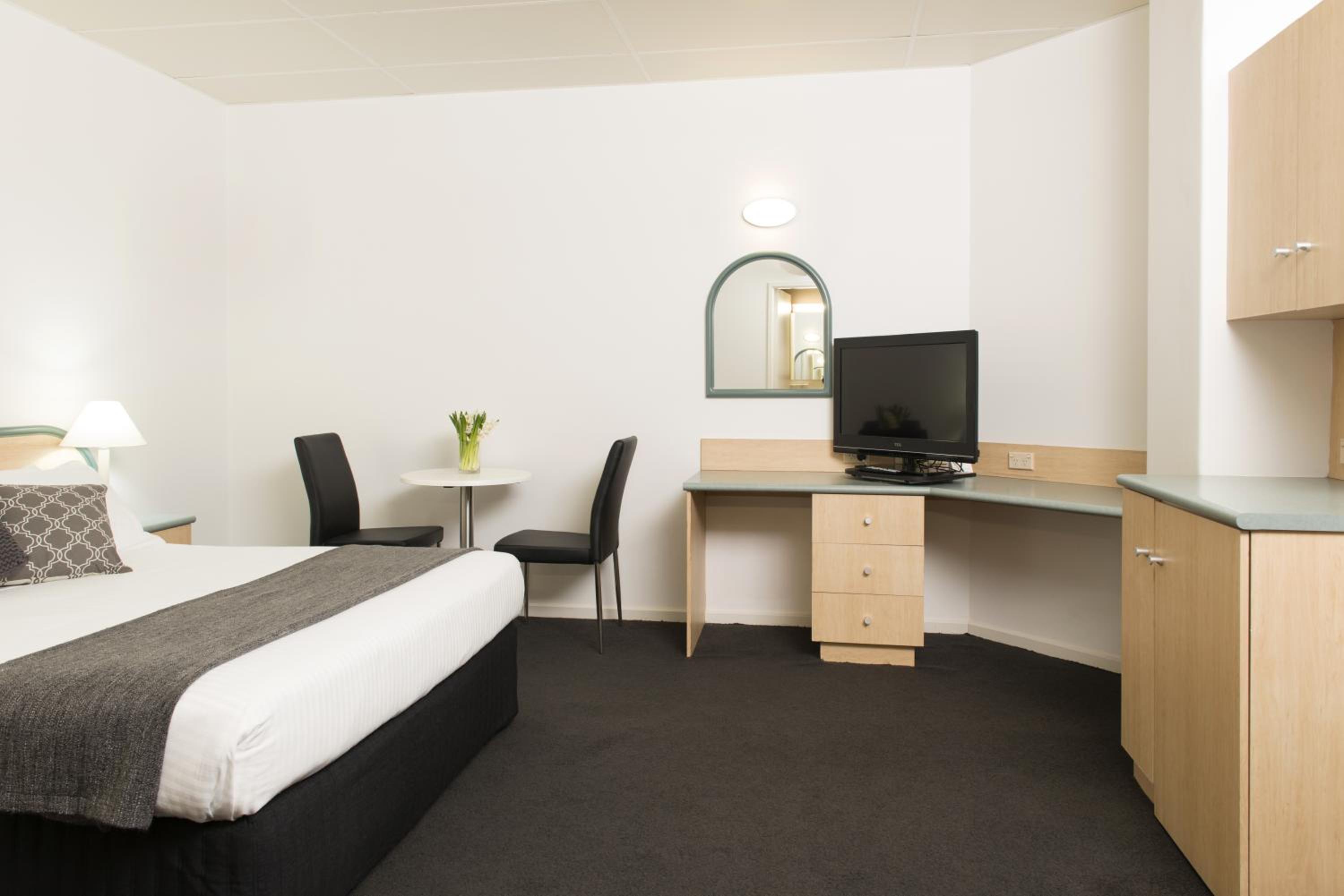 Shangri-La Sydney — 5
