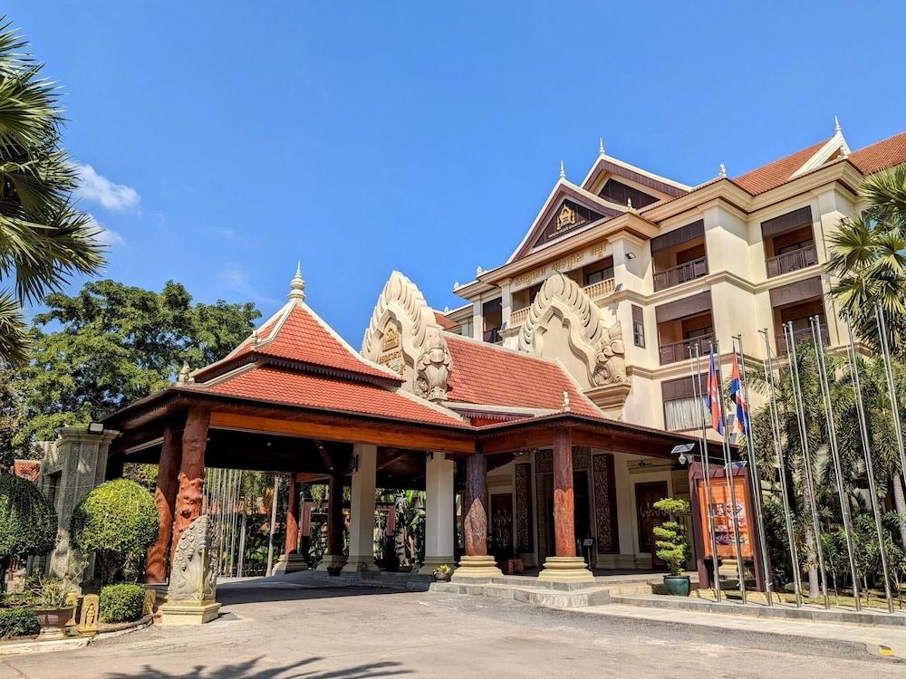 Empress Angkor Resort & Spa — 5