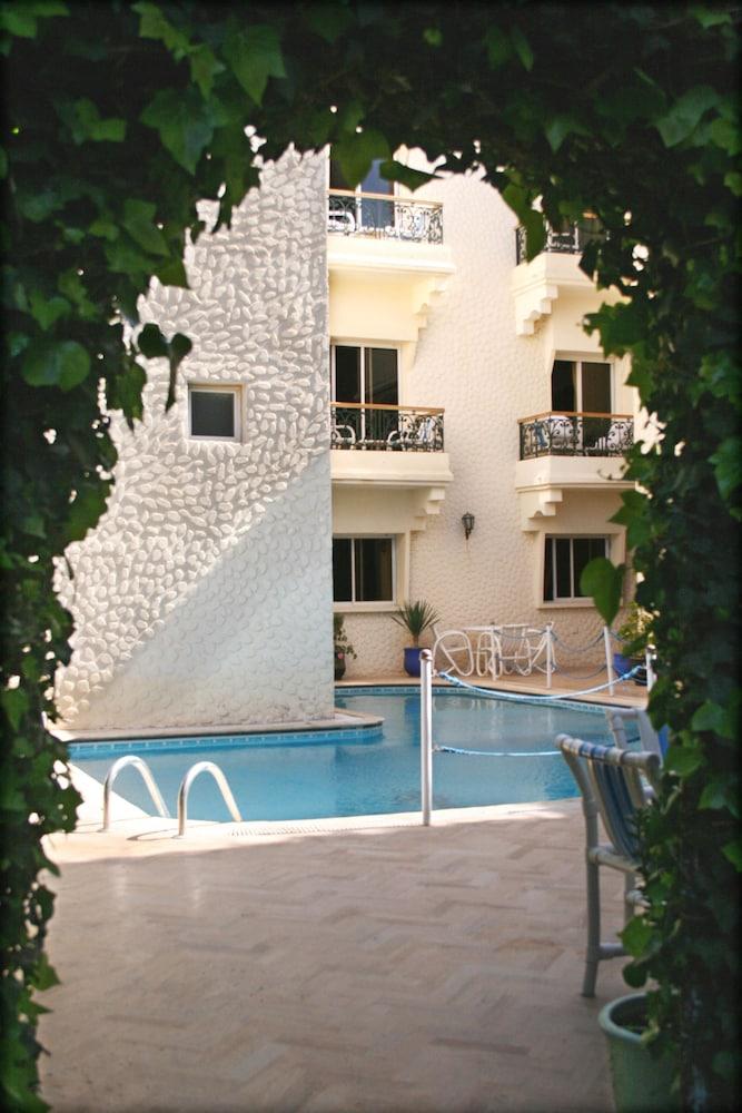 AL JASIRA — 3