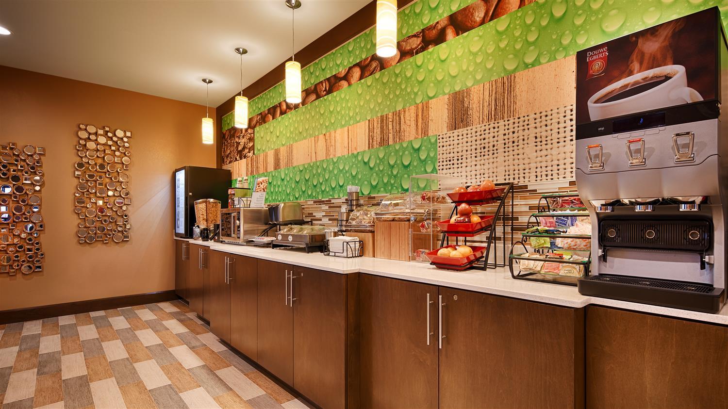 Best Western Plus Flatonia Inn — 5