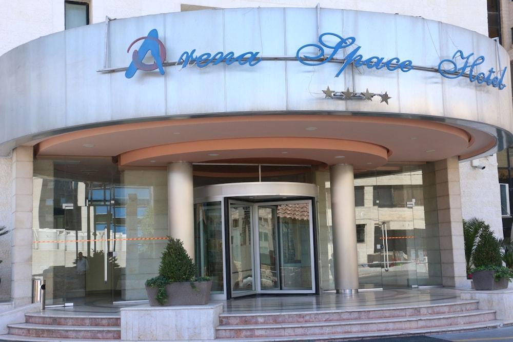Arena Space Hotel
