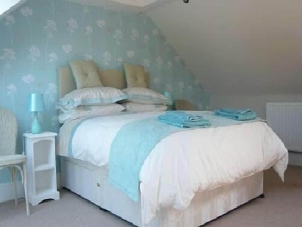 Sophie's B&B — 4