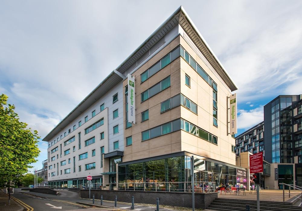 Holiday Inn Express Leeds City Centre Armouries — 3