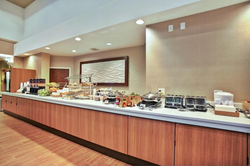 SpringHill Suites Chicago Southwest at Burr Ridge/Hinsdale — 4