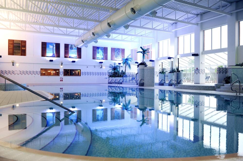 Village Urban Resort Manchester Bury — 2