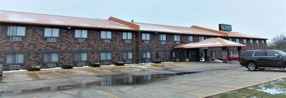 Quality Inn & Suites Champaign North - Urbana — 8