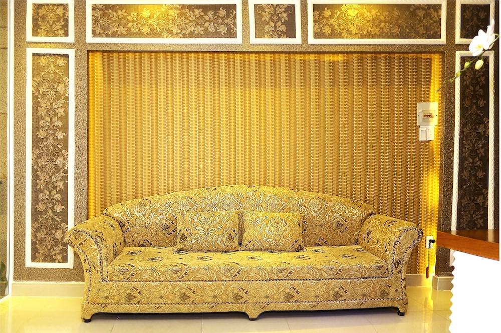 Xavier Hotel — 10