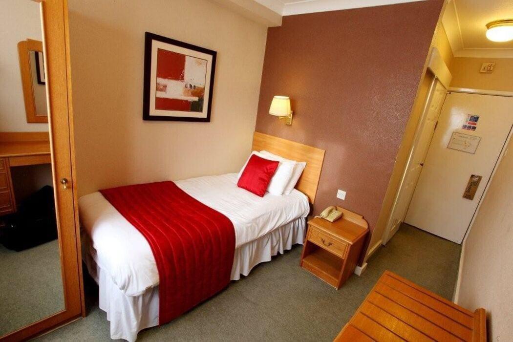 Great Barr Hotel — 6