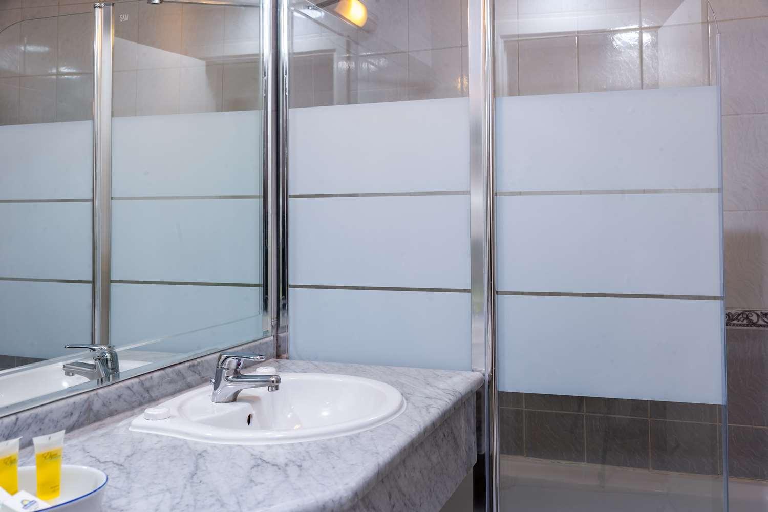 Days Inn by Wyndham Hotel Suites Amman — 2