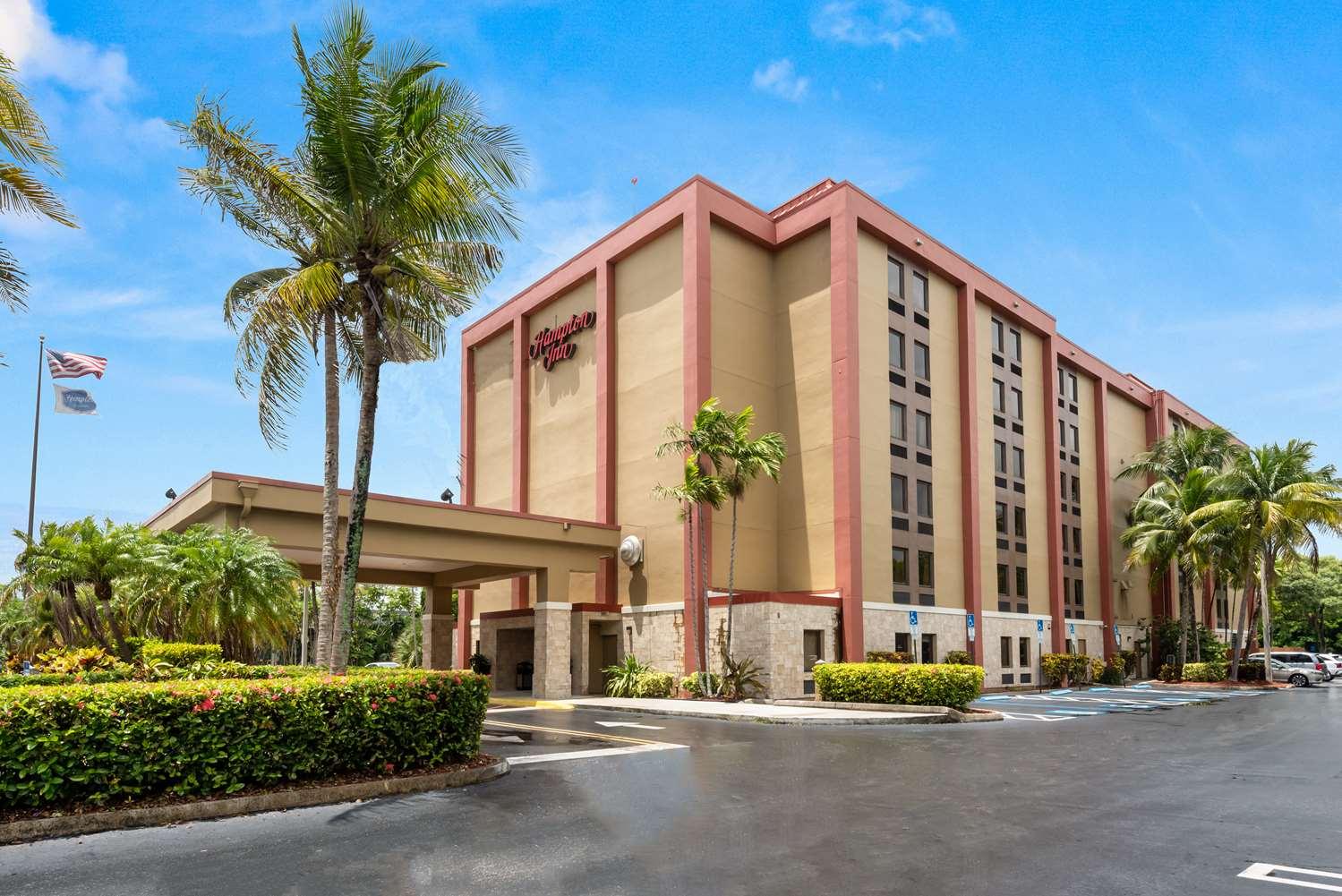 Hampton Inn Miami Airport West — 7