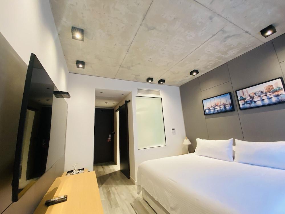 HOTEL LA CAPILLA — 8