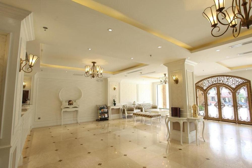 City Bay Palace Hotel — 9