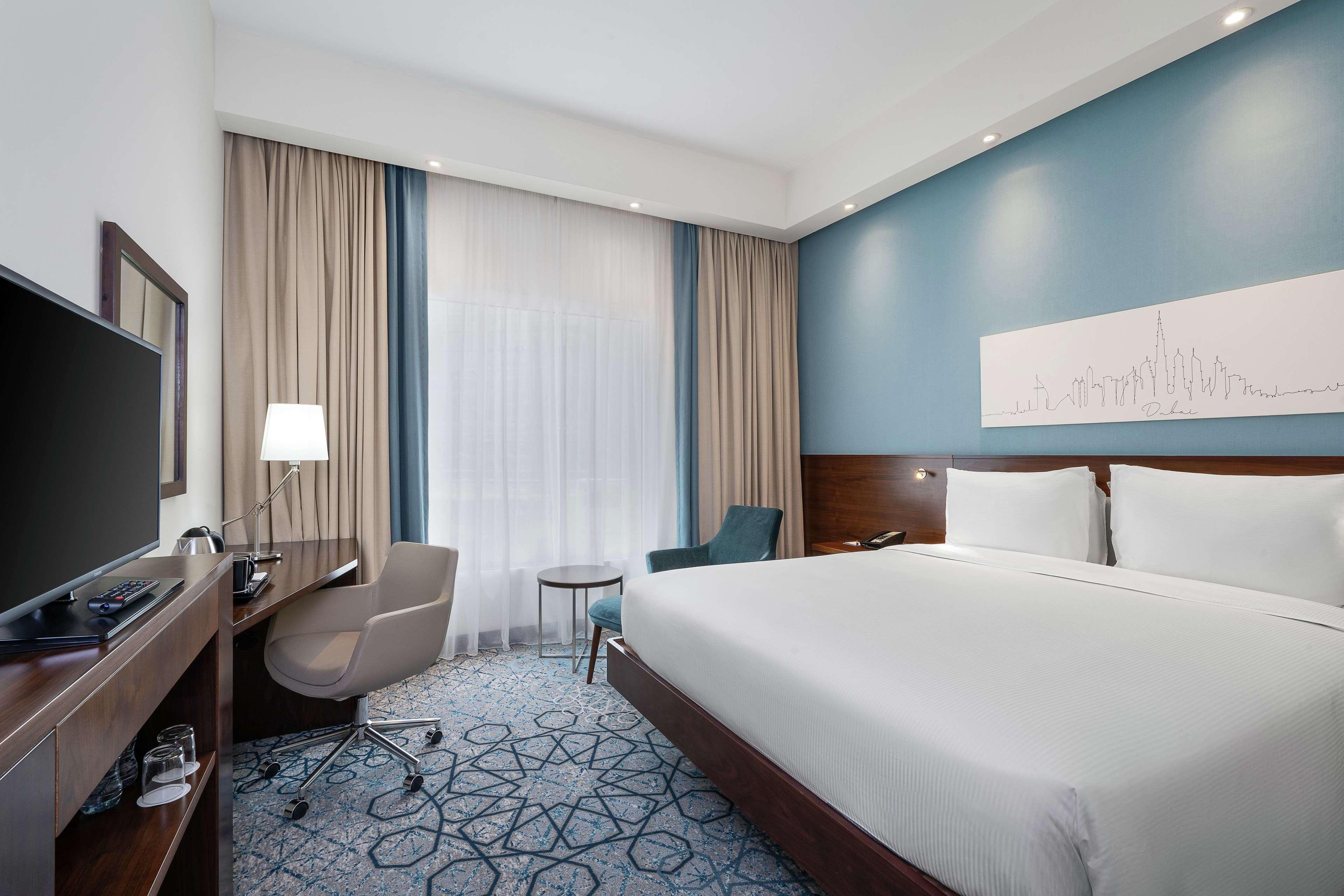 Hampton By Hilton Dubai Al Barsha — 10