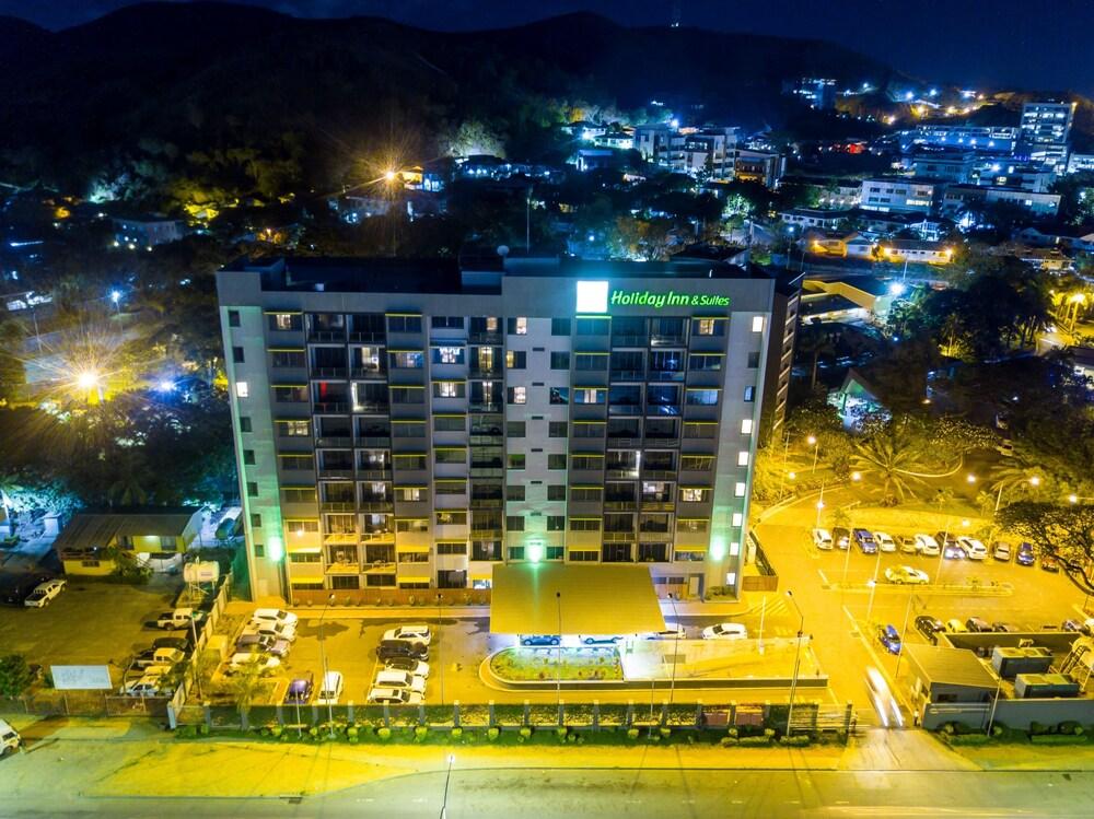 Holiday Inn Port Moresby — 2