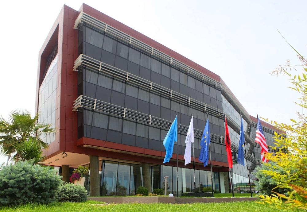 Best Western Premier Ark Hotel 1023698 — 3