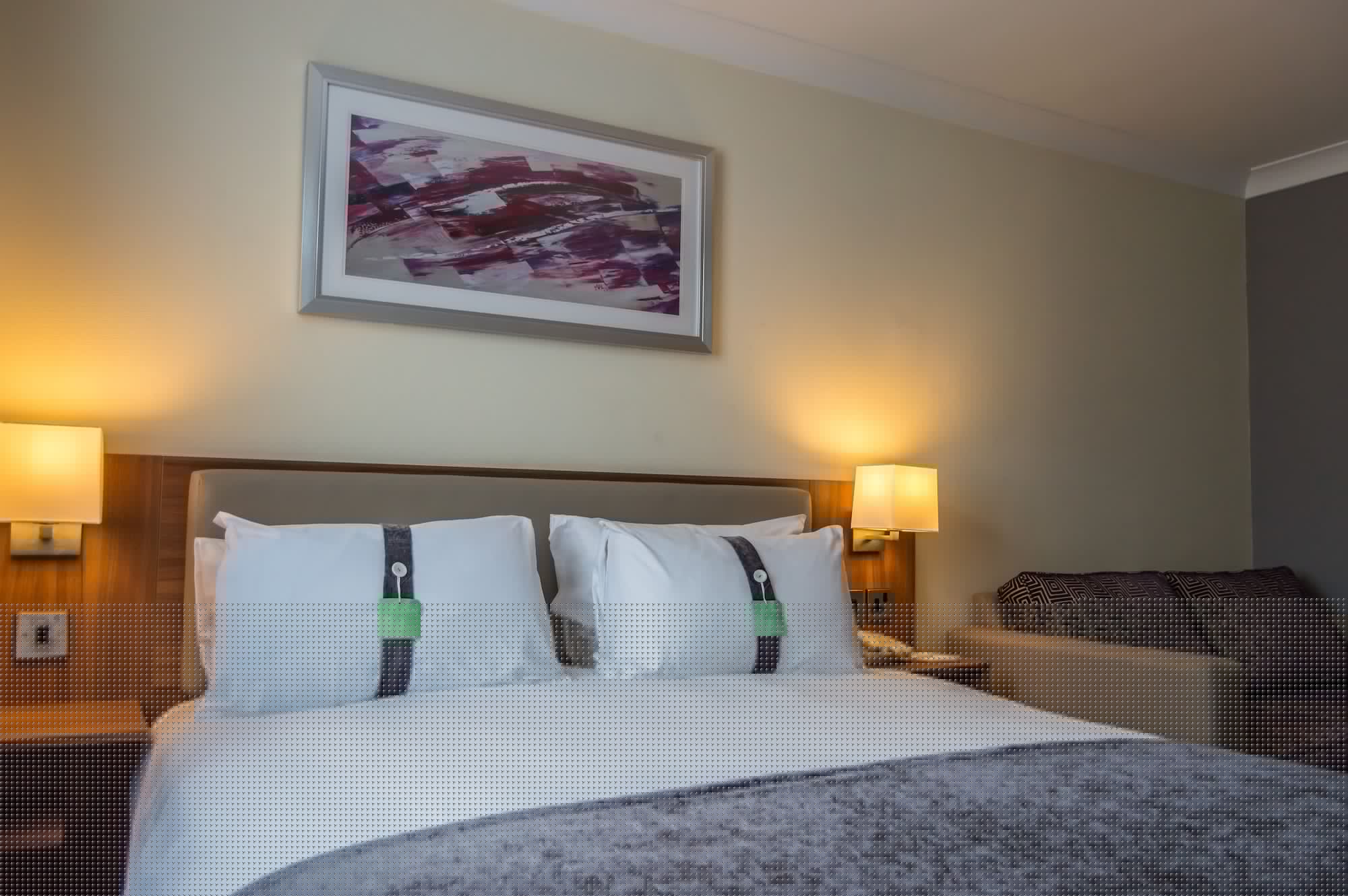 HOLIDAY INN LEEDS GARFORTH — 8