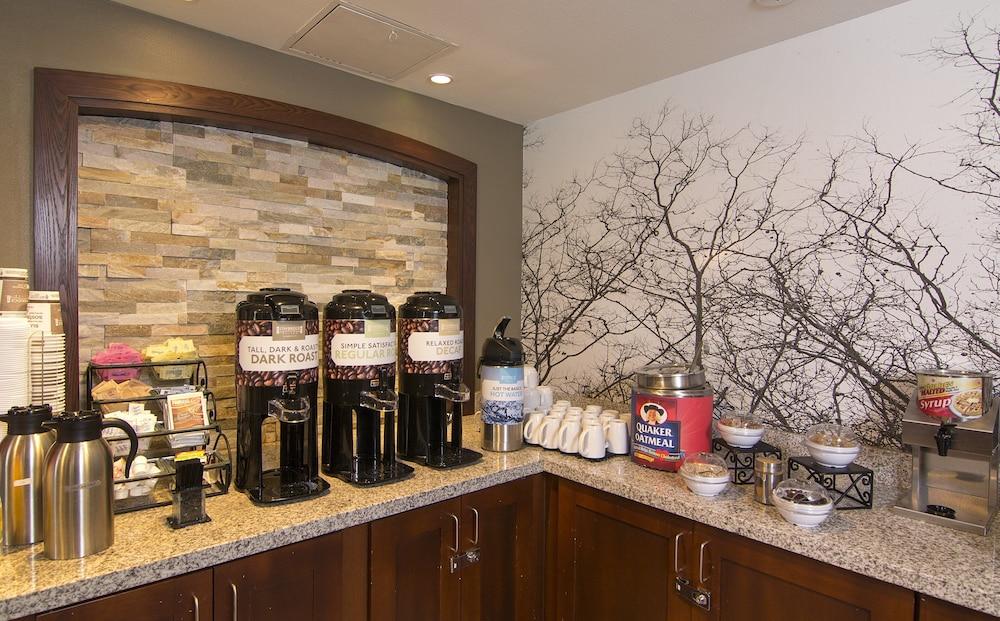 Staybridge Suites Carlsbad/San Diego — 6