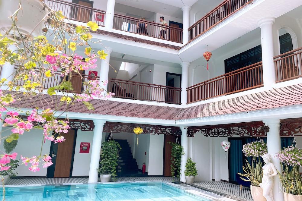 Thanh Binh Central Hotel — 9