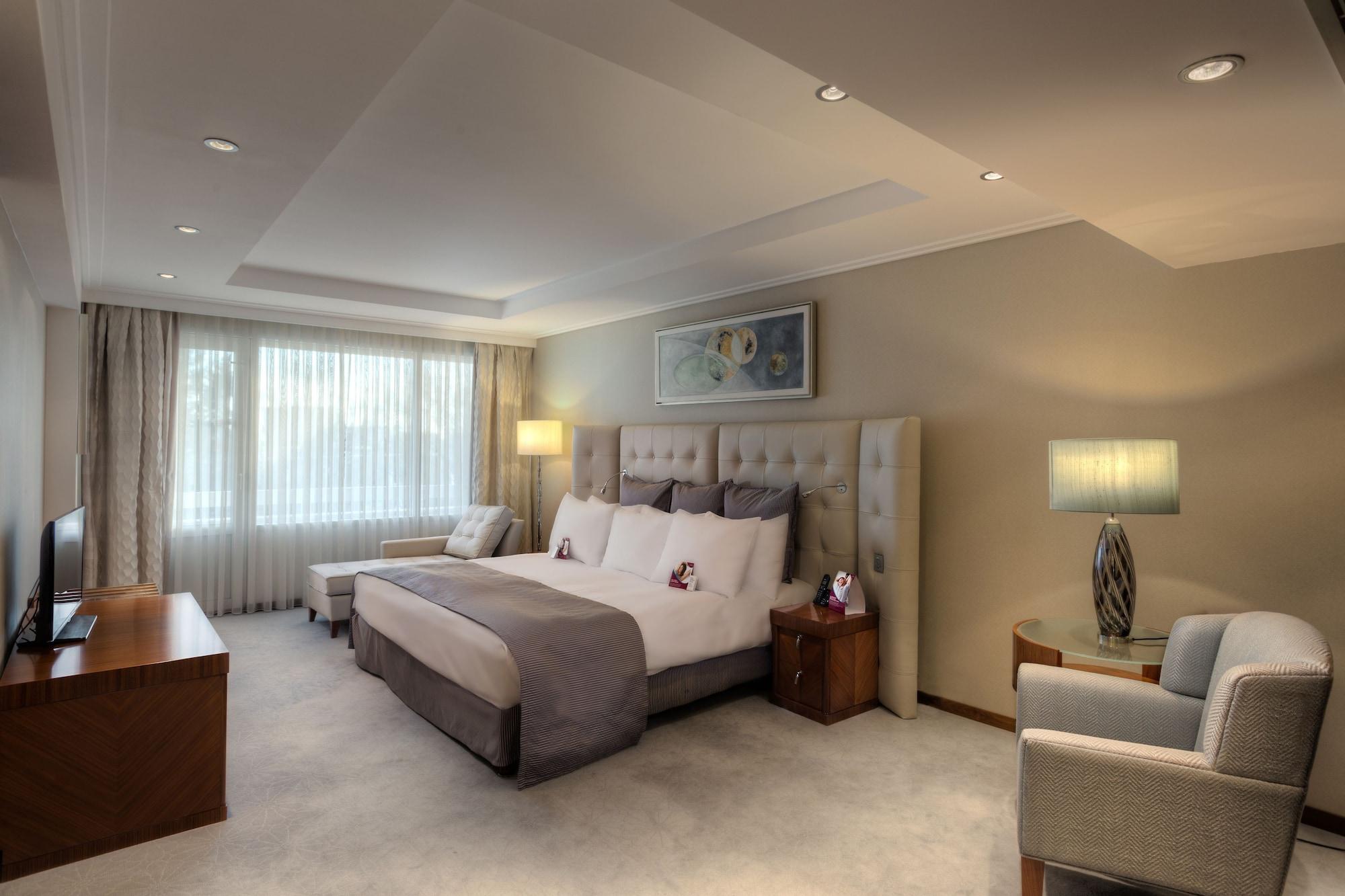 CROWNE PLAZA BUCHAREST — 9