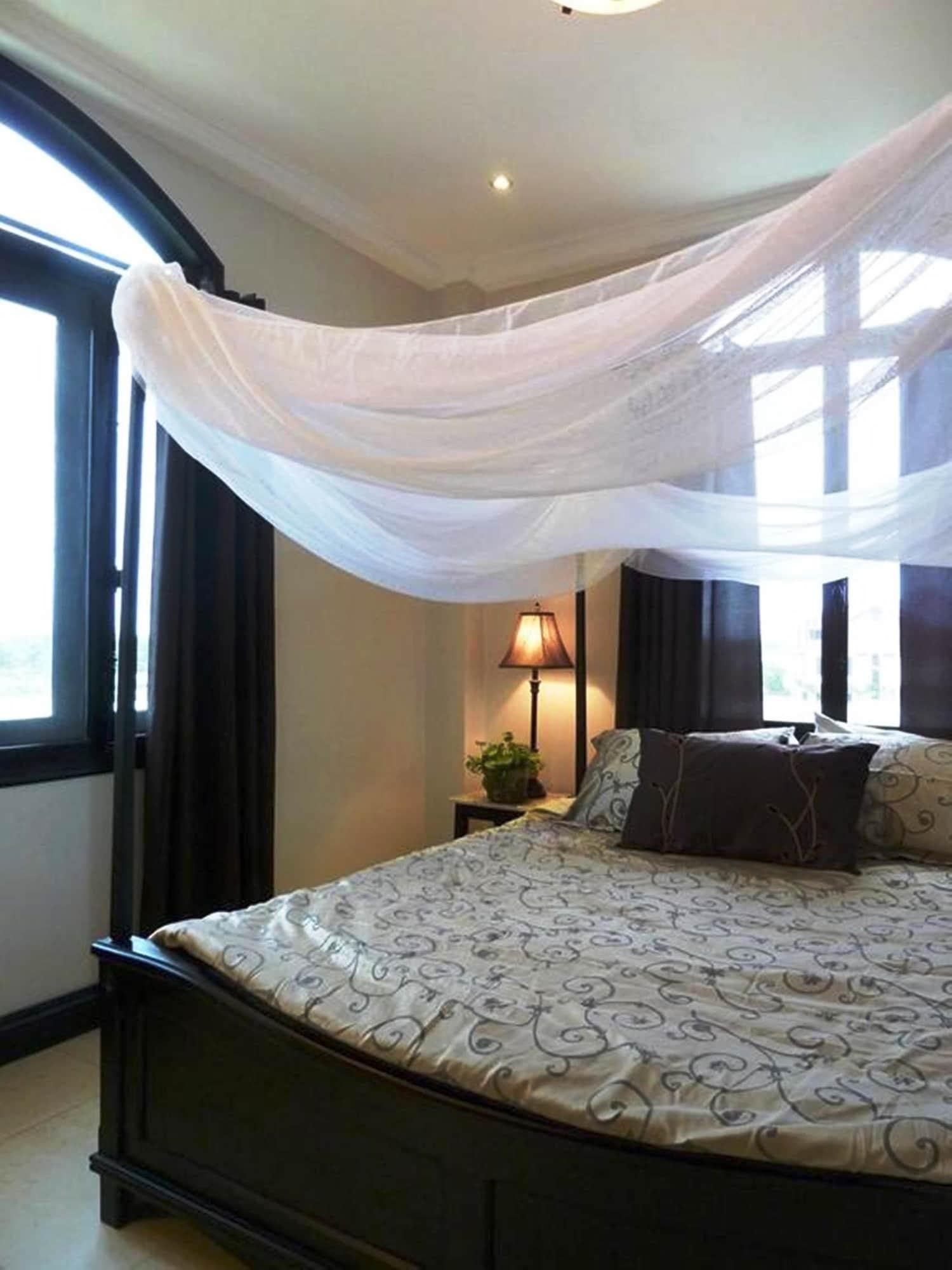 Hamilton Oceanview Villa — 8
