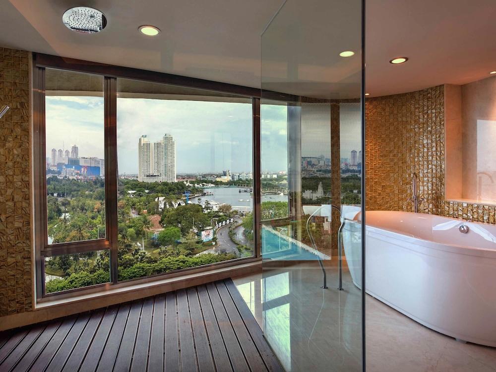 Mercure Convention Center Ancol 80914 — 5