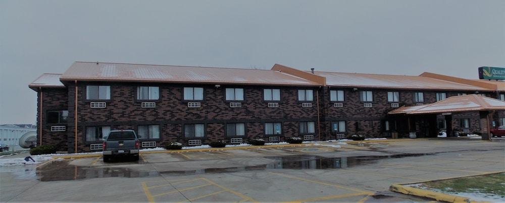 Quality Inn & Suites Champaign North - Urbana — 4
