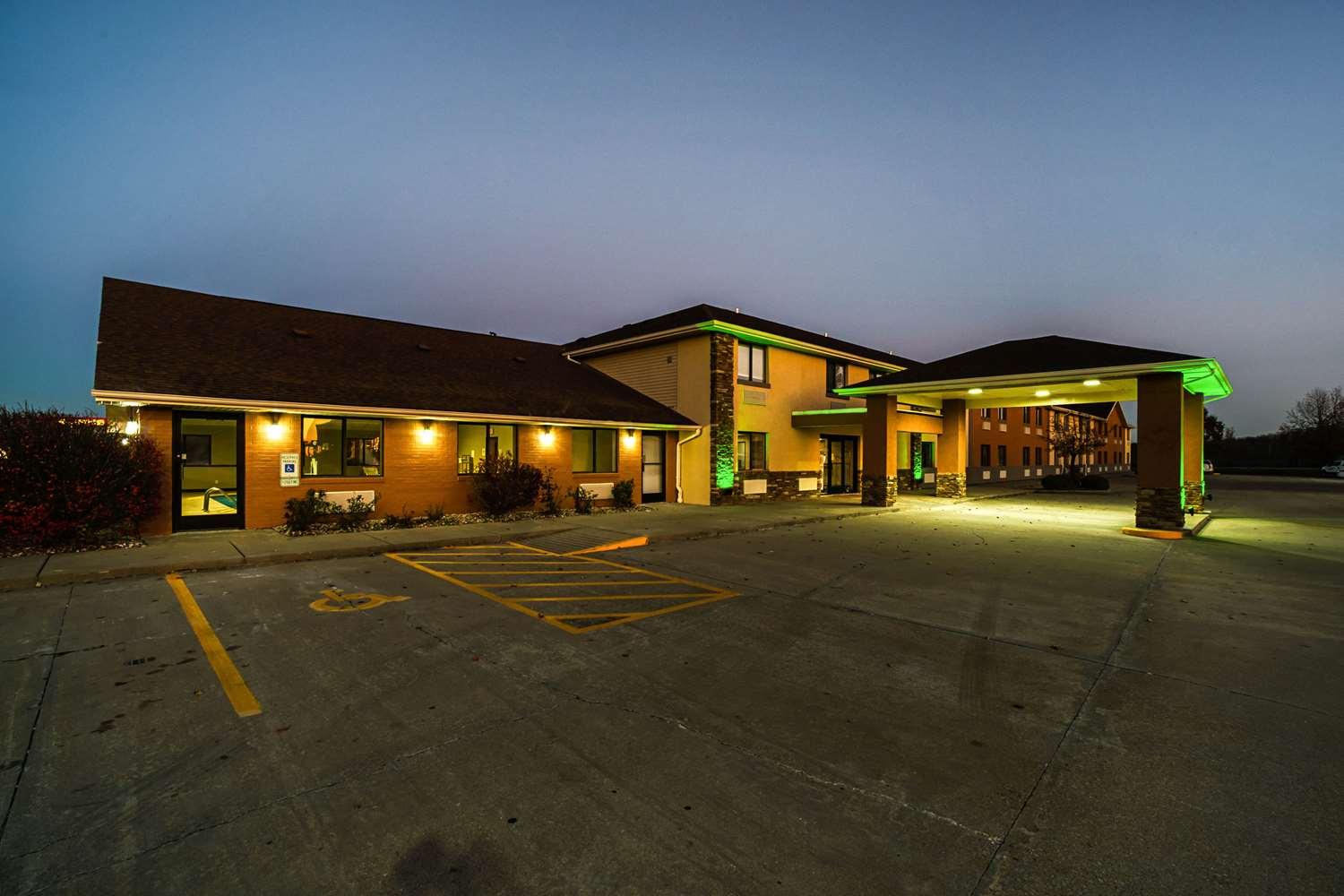 Quality Inn Carbondale University Area — 1