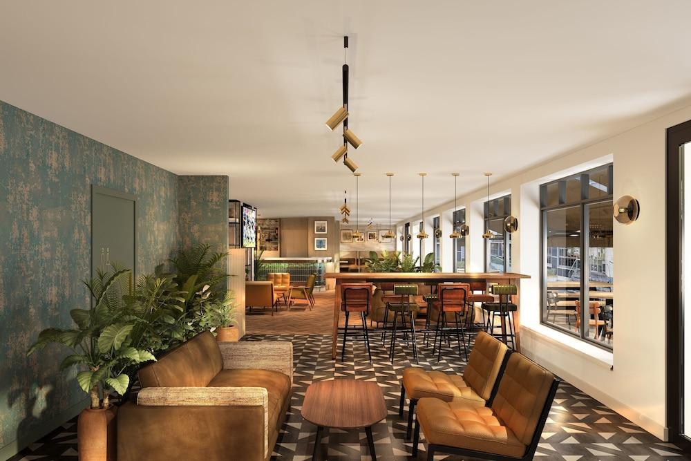 Four Points by Sheraton Edinburgh — 8