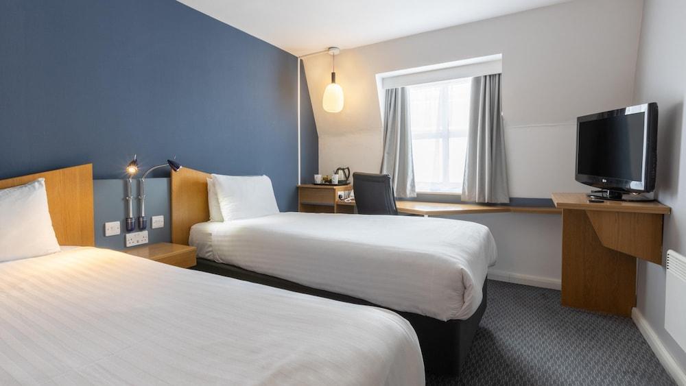 EXPRESS BY HOLIDAY INN ABERDEEN CITY CENTRE — 8