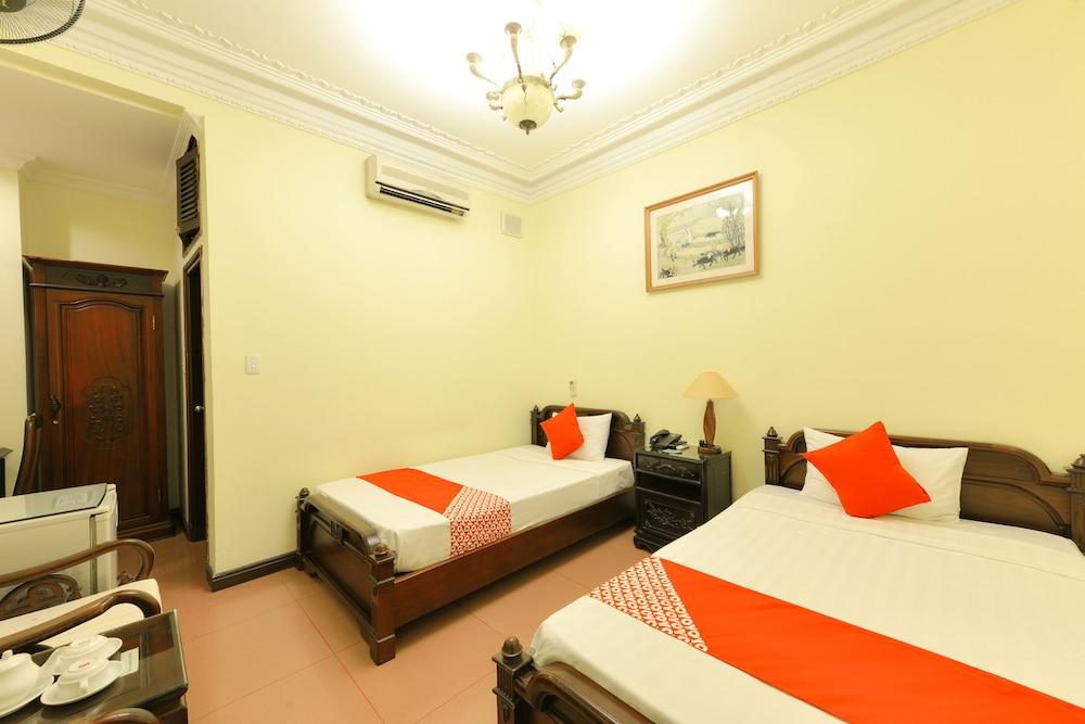 LUCKY 2 HOTEL — 8