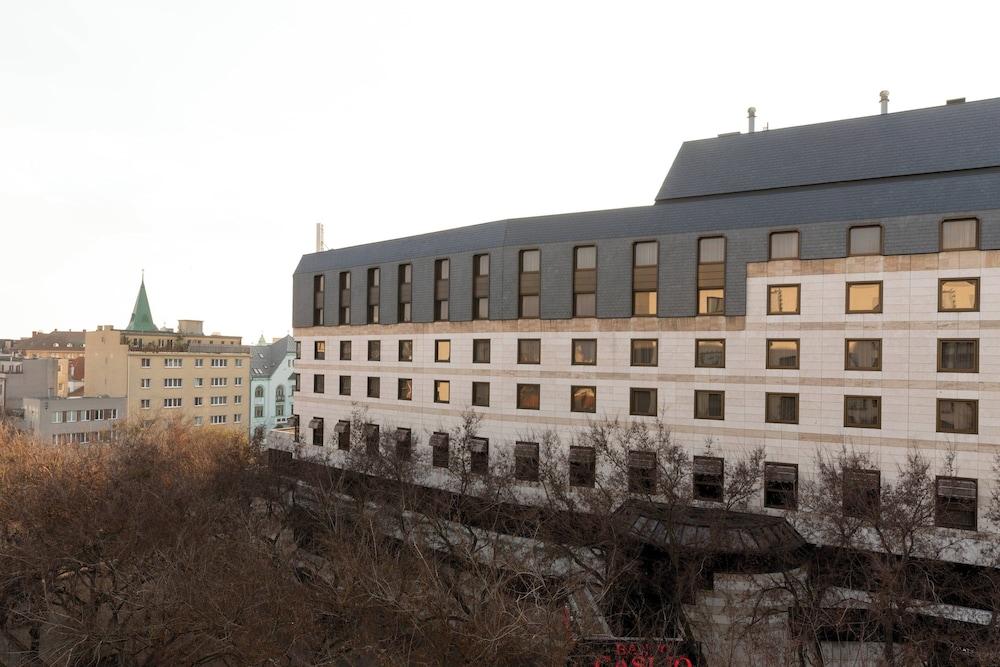 AC Hotel by Marriott Bratislava Old Town (ex Austria Trend Hotel) — 4