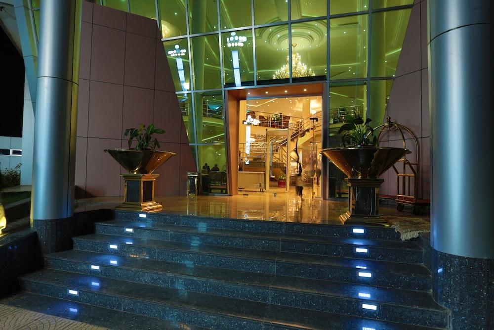 Friendship International Hotel — 4