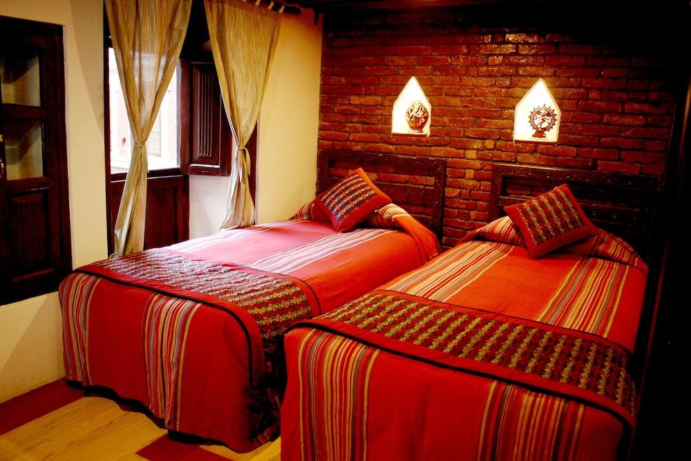 TEMPLE HOUSE PATAN DURBAR SQUARE — 9