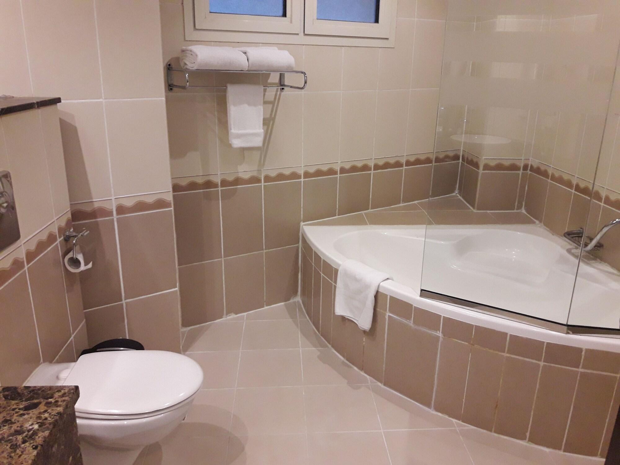 Landmark Hotel Riqqa — 7