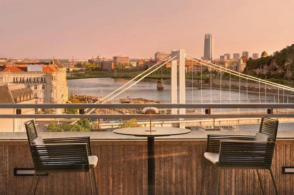 BUDAPEST MARRIOTT HOTEL — 3