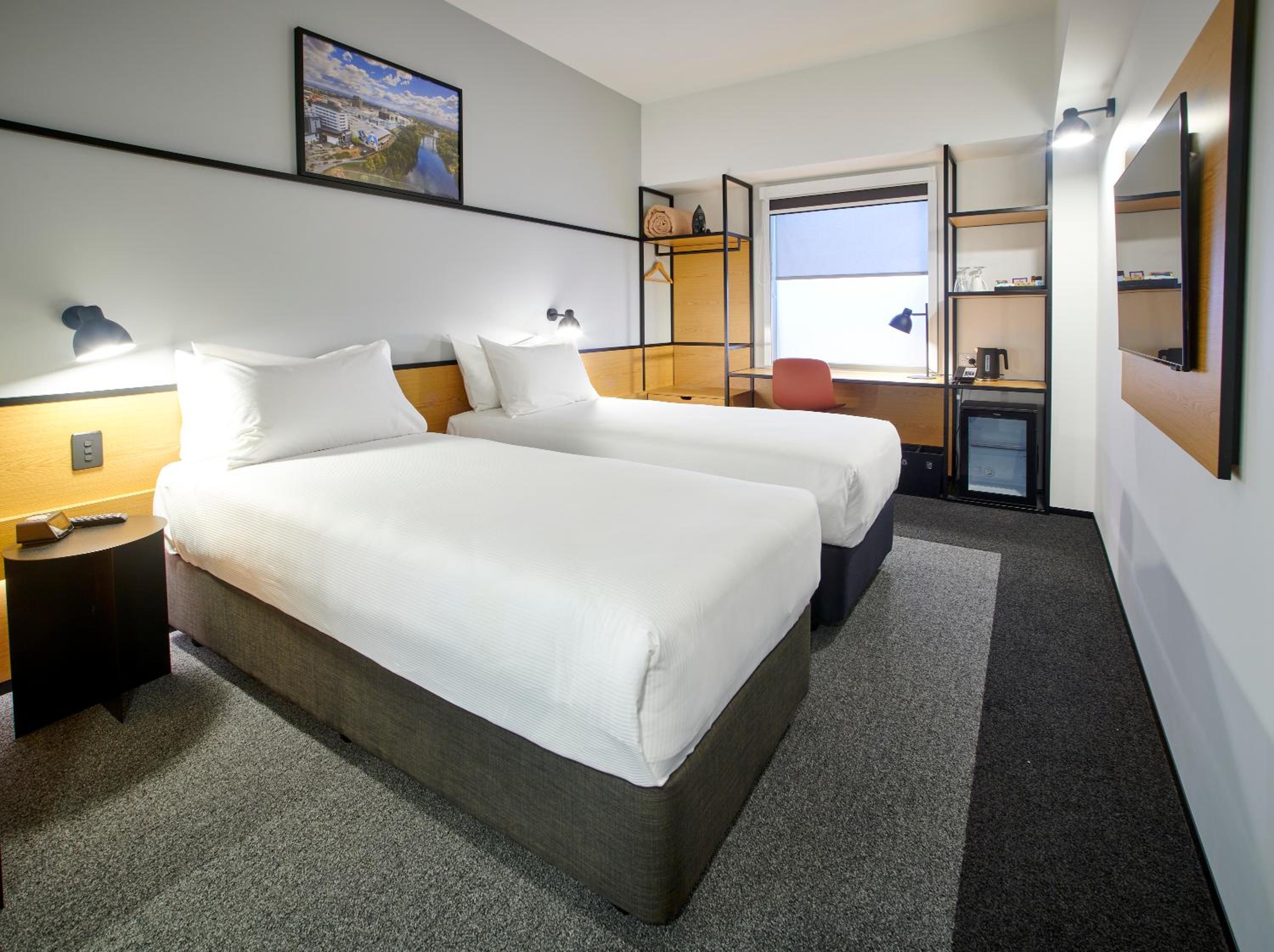 Ibis Hamilton Tainui — 6