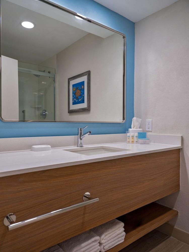 Hampton Inn & Suites San Juan — 10