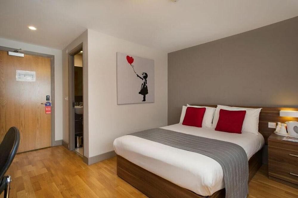 Britannia Study Hotel — 2