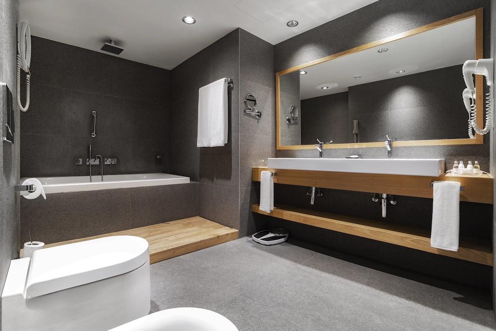 Holiday Inn Tbilisi 814815 — 7