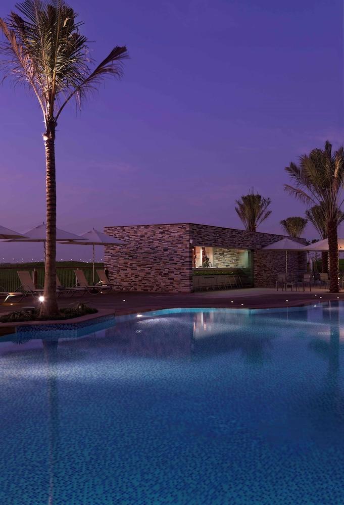 Yas Plaza Bay by IHG — 9