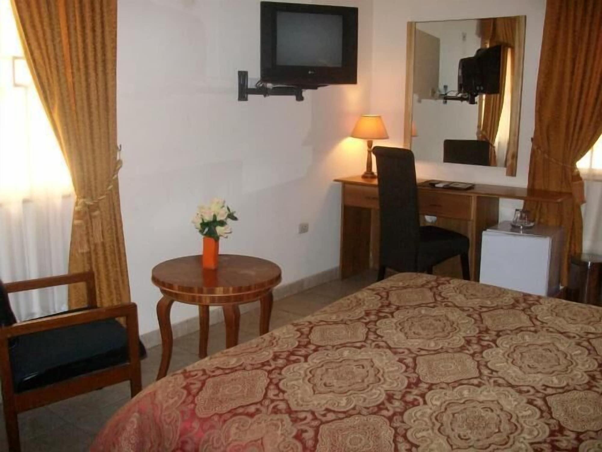 Rayporsh Hotel 1150208 — 10
