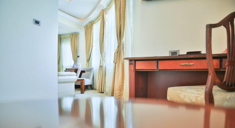 Swiss Inn Nexus Hotel — 6